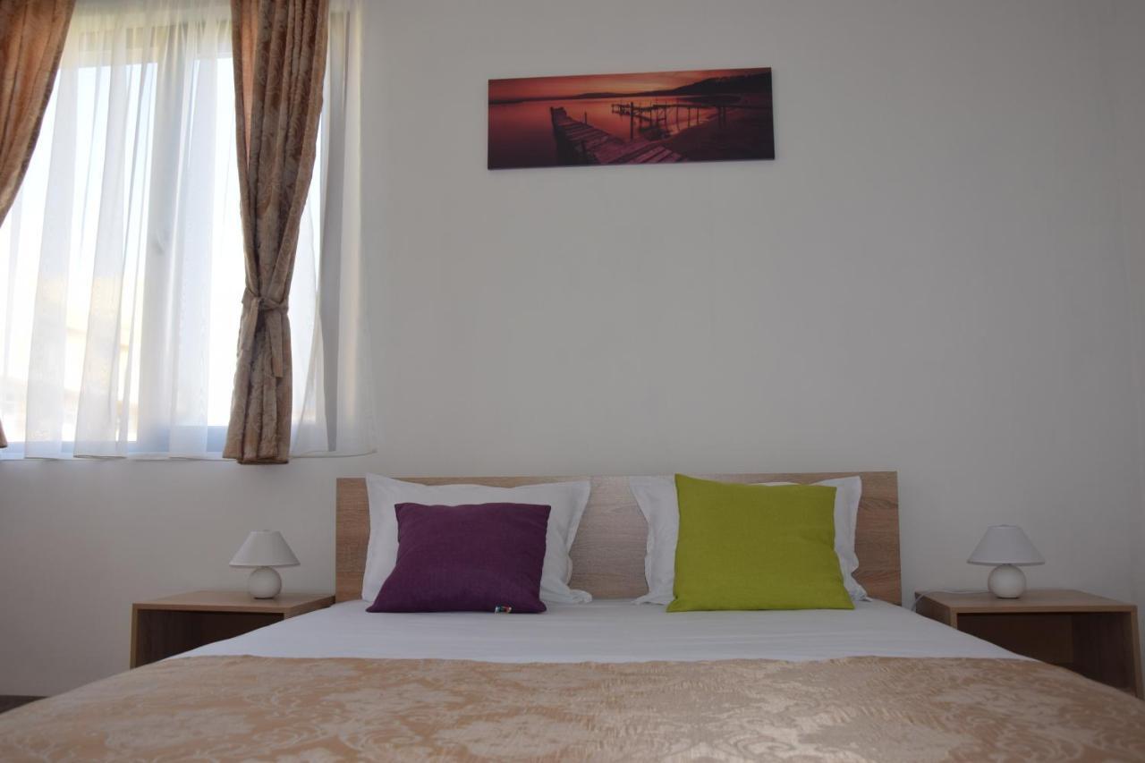Casa Del Mar Hotell Primorsko Exteriör bild