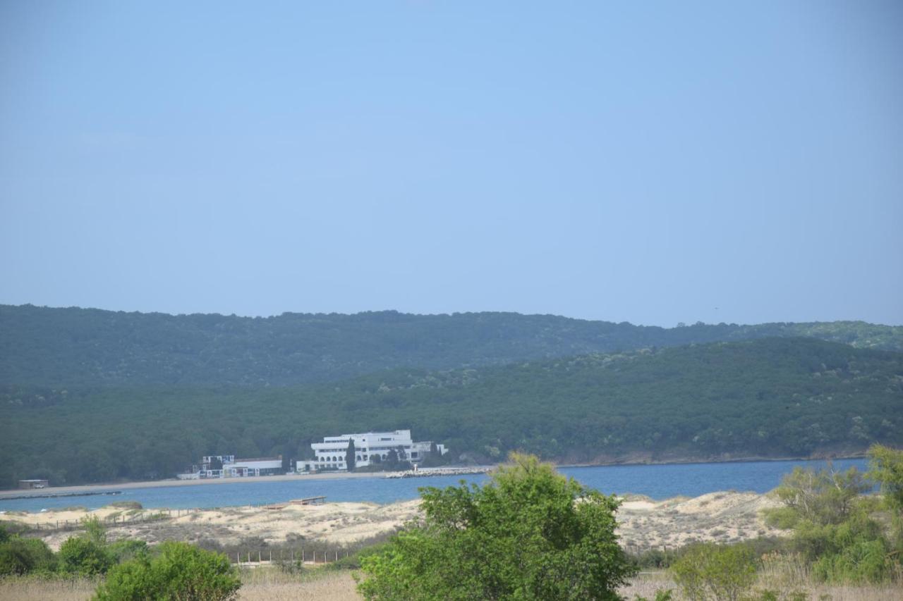 Casa Del Mar Hotell Primorsko Exteriör bild